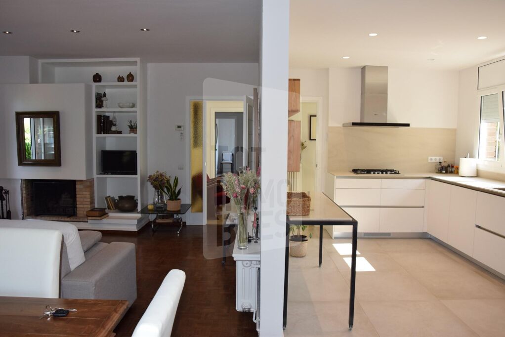 Casa en planta baixa amb jardí a Palau