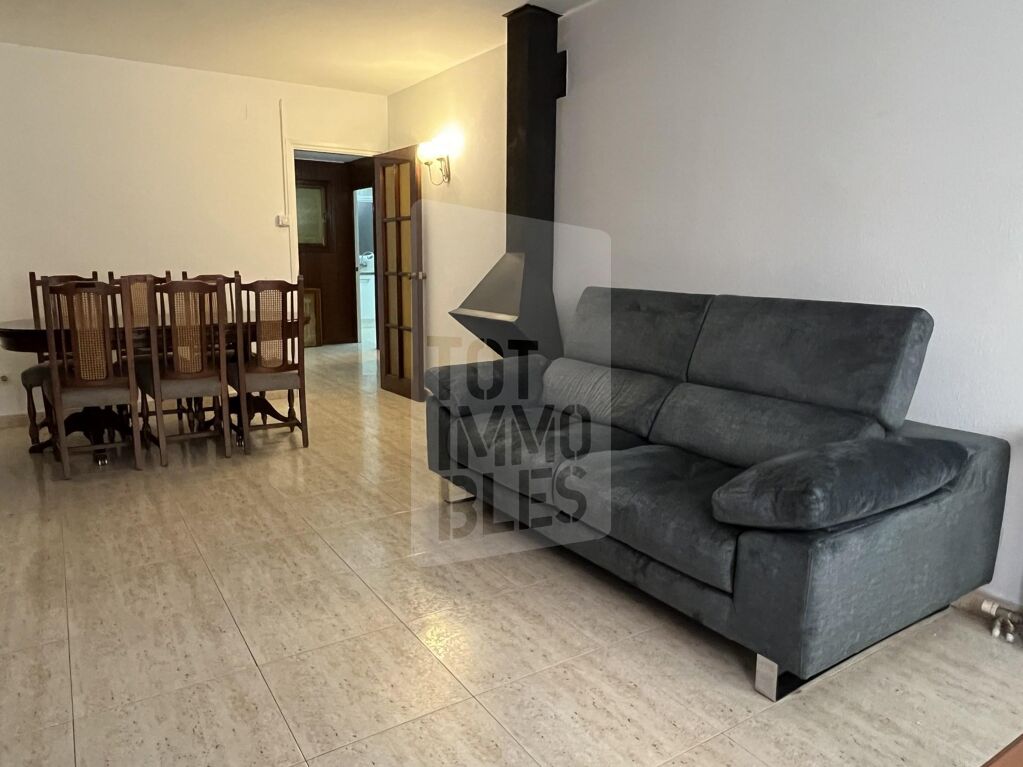 Pis de 4 habitacions per a estudiants