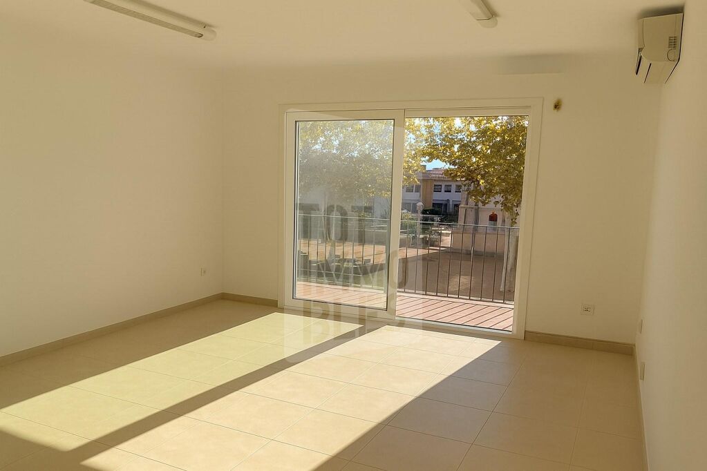 Appartement rénové et très ensoleillé à Sarrià de Ter