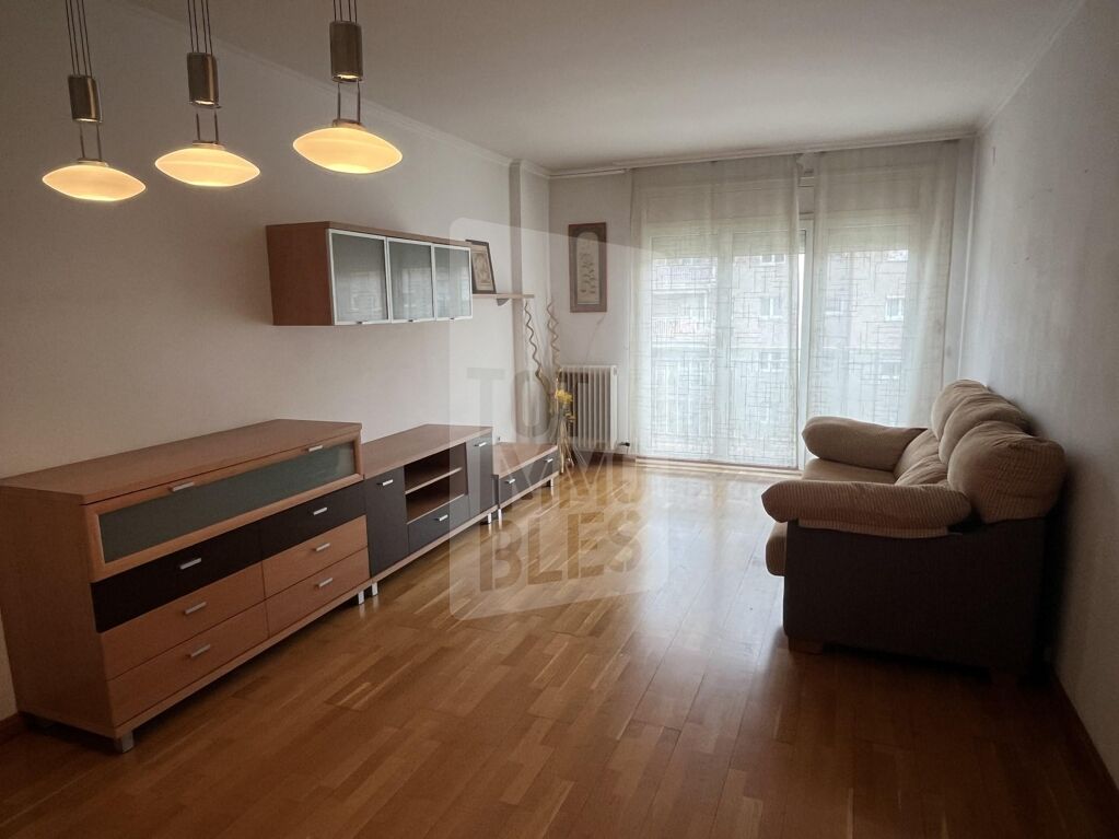 Appartement lumineux avec vue et parking pour profiter de Pericot