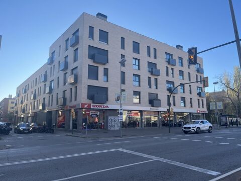 Excellente opportunité pour les investisseurs ! Appartement quasi neuf avec parking dans un quartier en plein développement.
