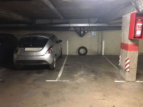 Parking space in l'Eixample