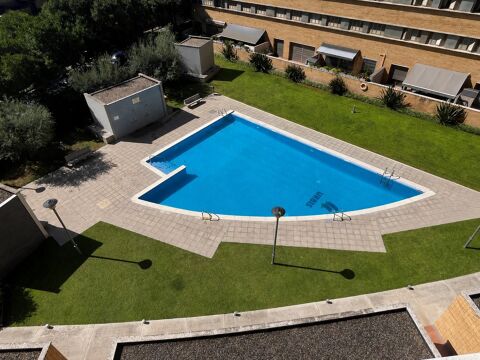 Pis exterior, lluminós i amb piscina a prop de l´estació de Girona