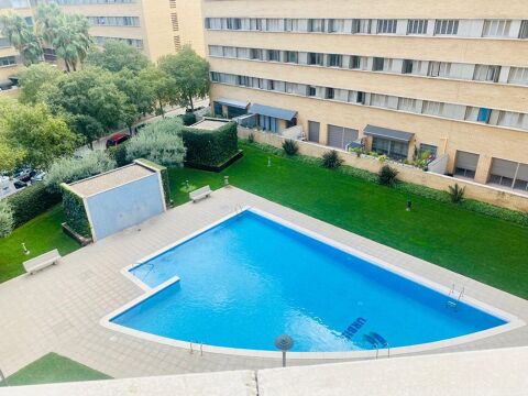 Pis exterior, lluminós i amb piscina a prop de l´estació de Girona