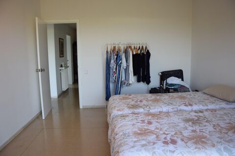 Casa en planta baja con jardín en Palau