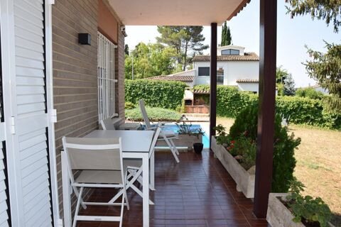 Casa en planta baja con jardín en Palau