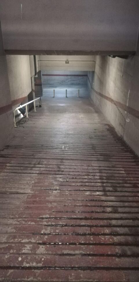 Place de stationnement au centre de Girona