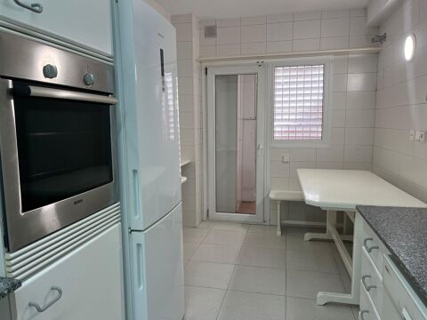 Appartement de 4 chambres avec une grande terrasse à Girona 