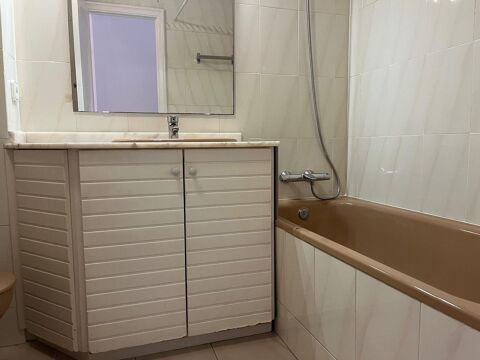 Pis de 4 habitacions amb gran terrassa a Girona