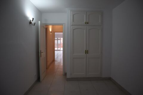 Gran pis familiar amb terrassa, pàrquing i traster a l'Eixample