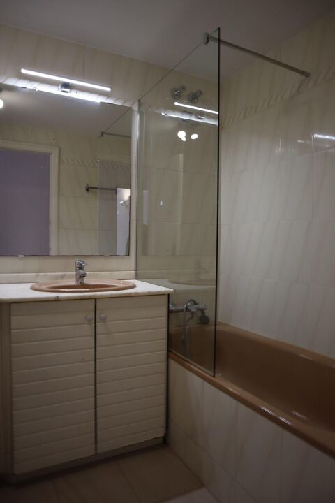 Gran pis familiar amb terrassa, pàrquing i traster a l'Eixample