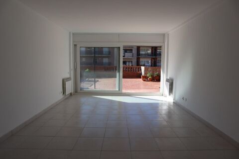 Gran pis familiar amb terrassa, pàrquing i traster a l'Eixample