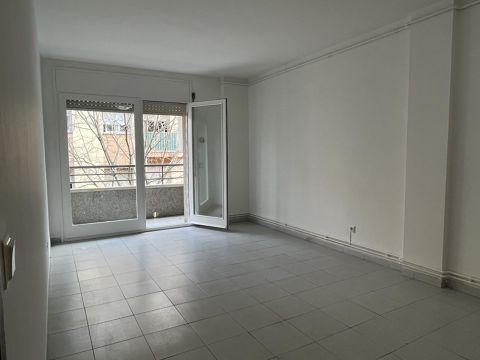 Ideal pour couples investisseurs à côté de la gare