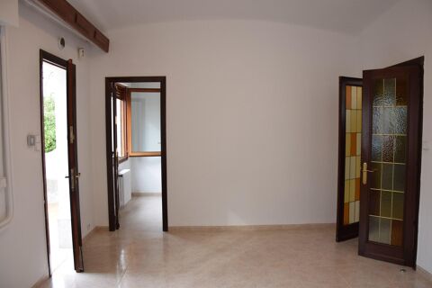 La casa ideal per a la teva família a Sant Narcís, amb jardí i garatge