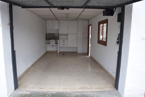 La casa ideal per a la teva família a Sant Narcís, amb jardí i garatge