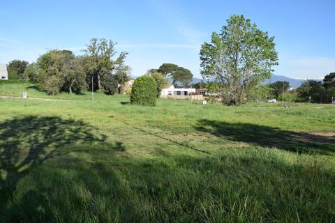 Residential plot of land in Fronells
