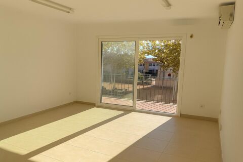 Appartement rénové et très ensoleillé à Sarrià de Ter