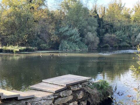 Local per reformar amb gran potencial i encant original