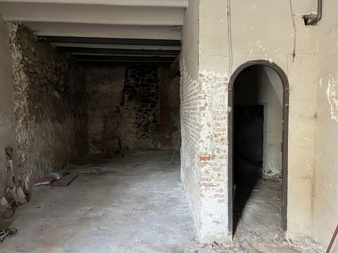 Local per reformar amb gran potencial i encant original