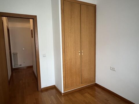 Appartement lumineux avec vue et parking pour profiter de Pericot