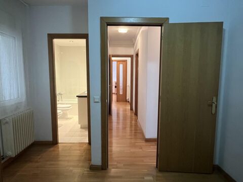 Appartement lumineux avec vue et parking pour profiter de Pericot