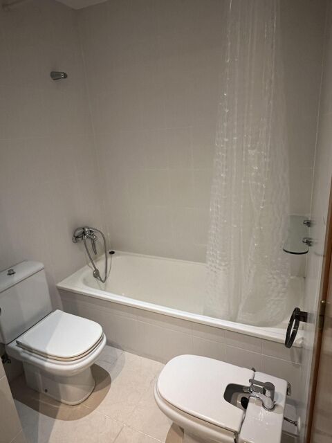 Appartement lumineux avec vue et parking pour profiter de Pericot