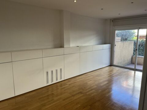 Rez-de-chaussée exclusif avec jardin