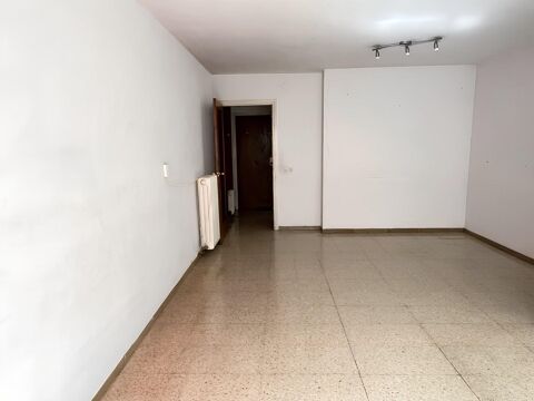Gran oportunitat a Santa Eugènia! Pis exterior i cantoner a un preu molt atractiu