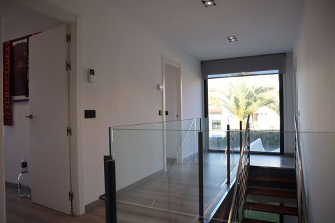 Xalet aparellat a Palau